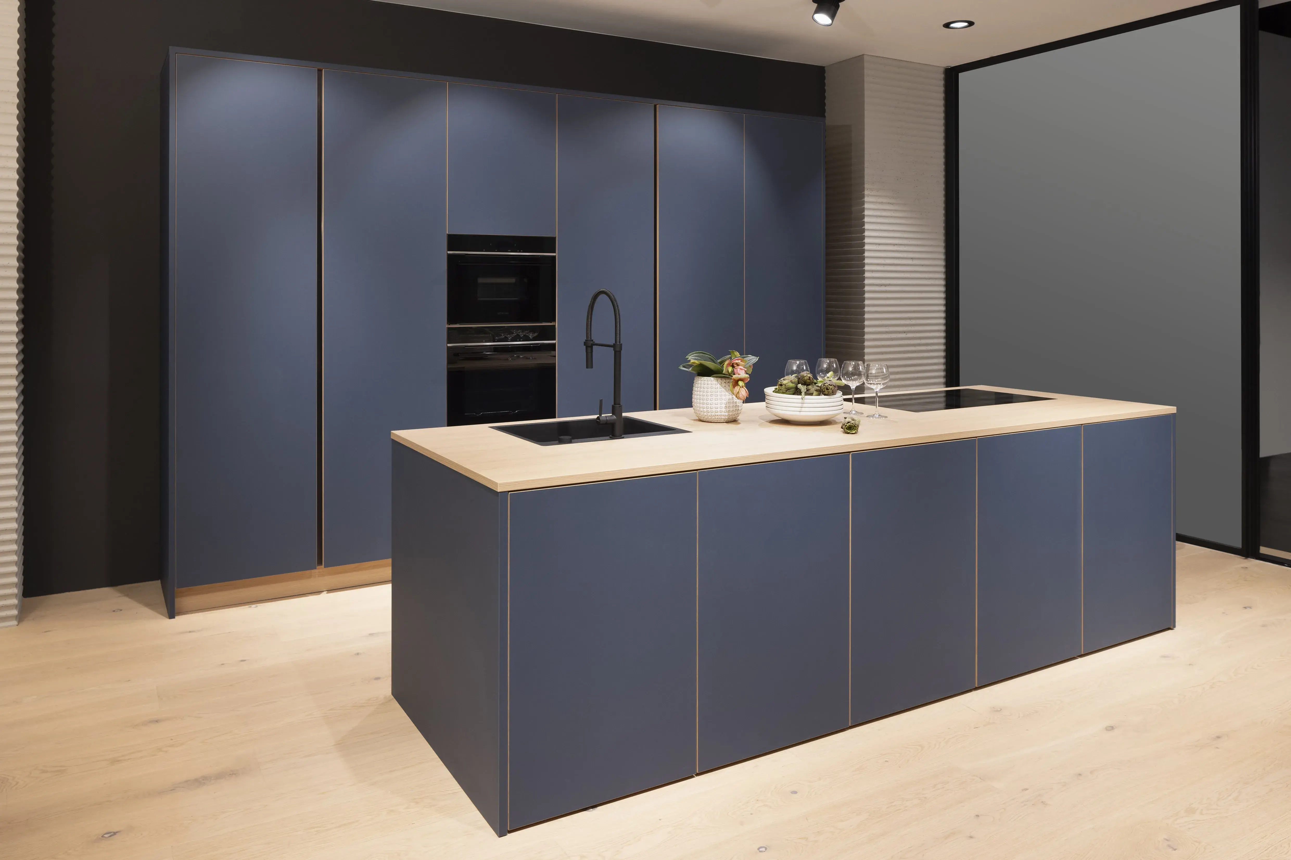 HÄCKER_Systemat_Feineiche_Rauchblau